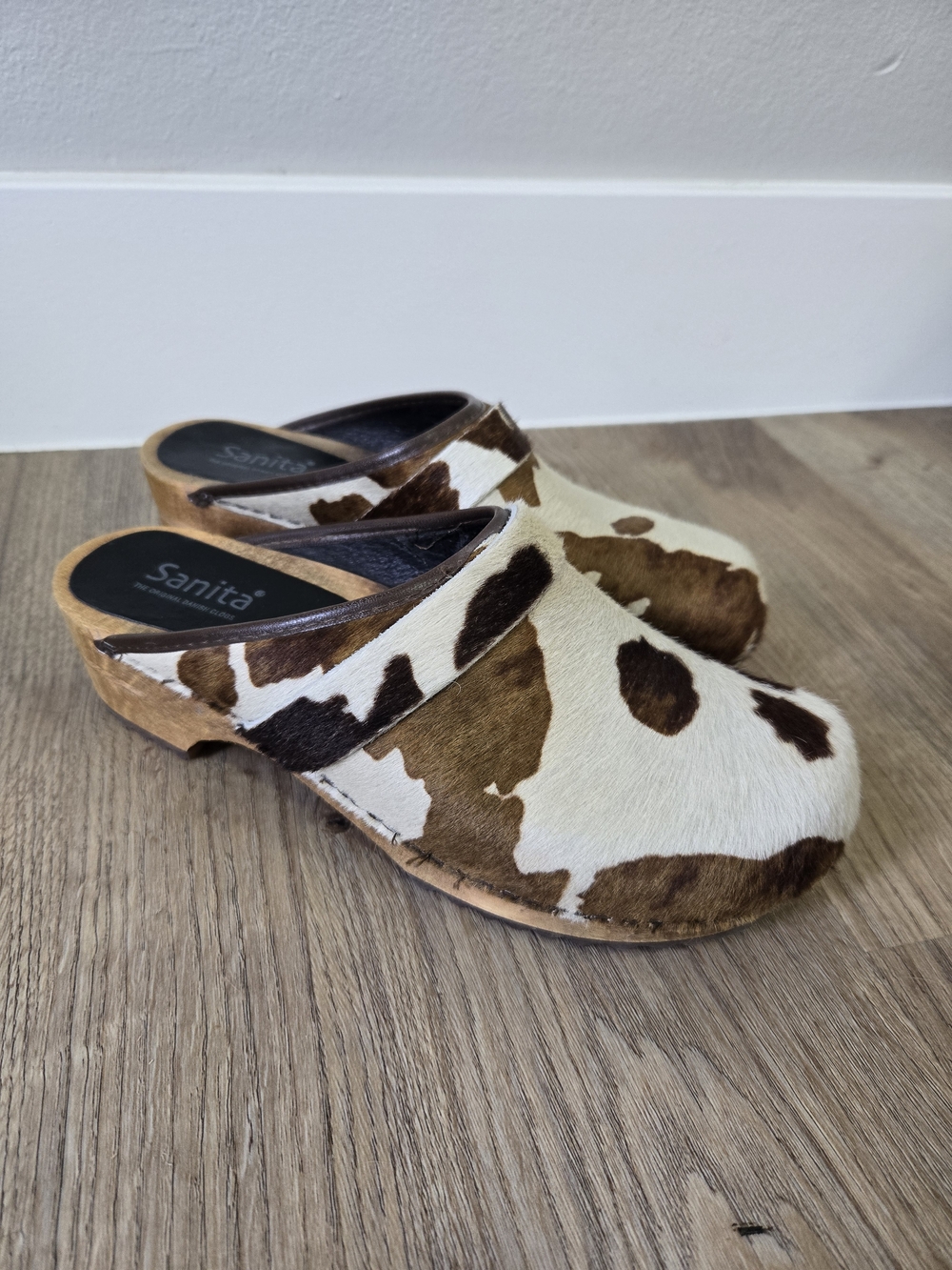 Sanita Brown White Cowhide Clog - Women's Slip-On